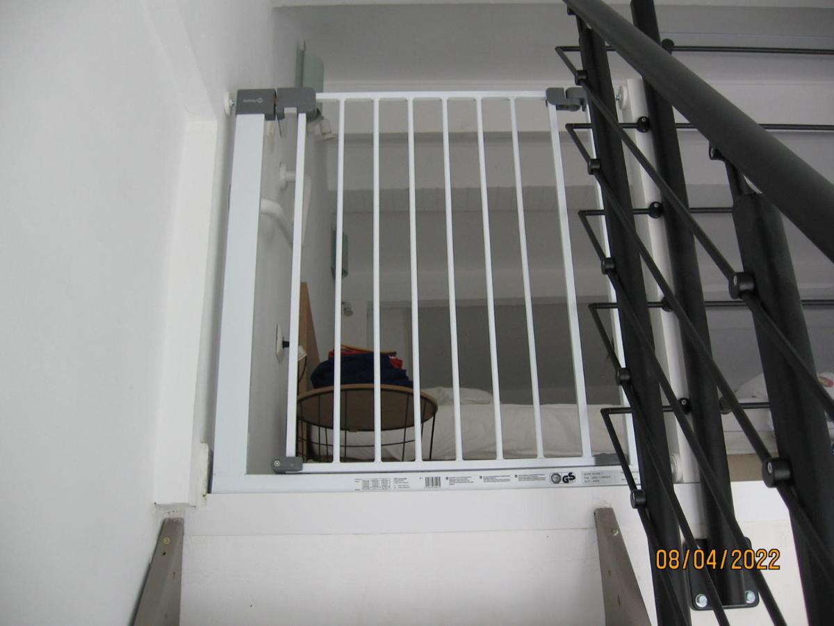 Appartement Avec Chambre En Mezzanine Rognac Bagian luar foto