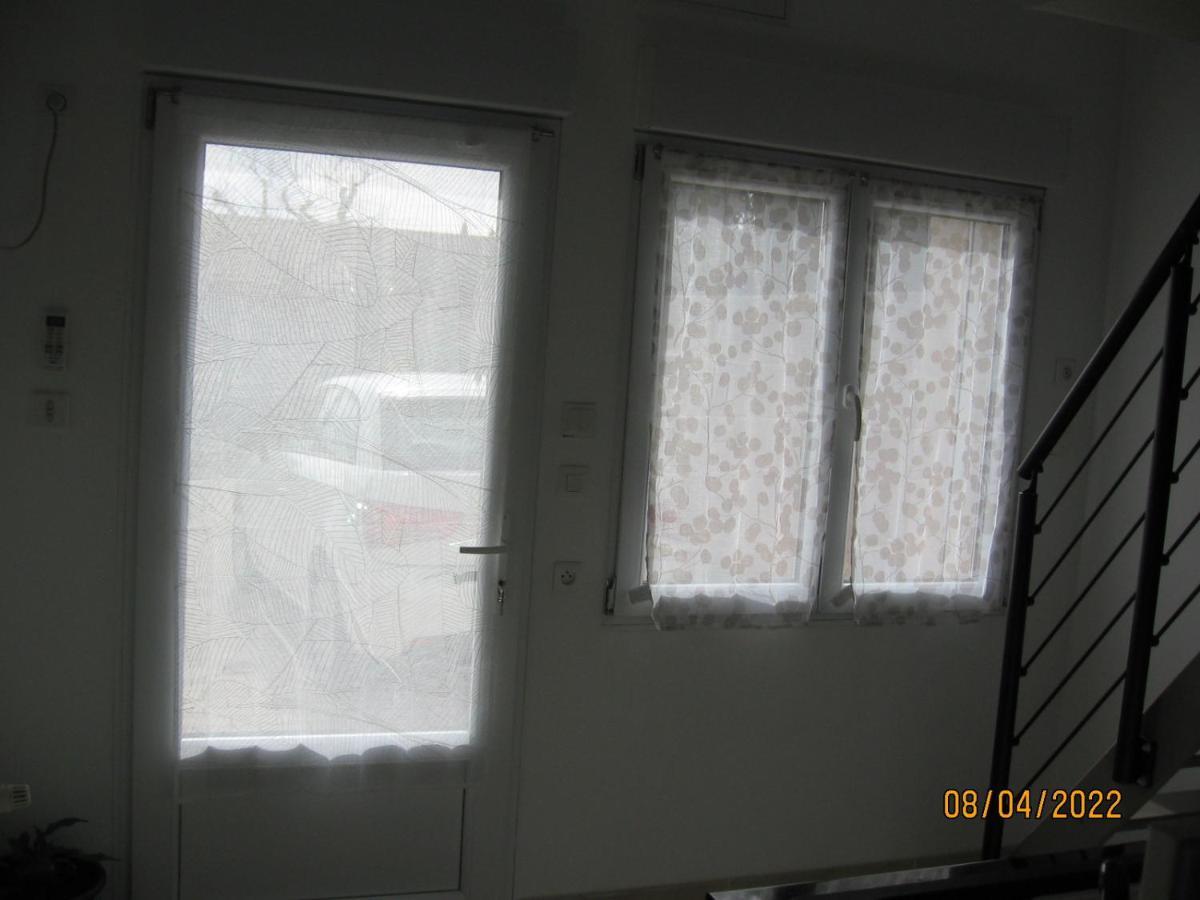 Appartement Avec Chambre En Mezzanine Rognac Bagian luar foto
